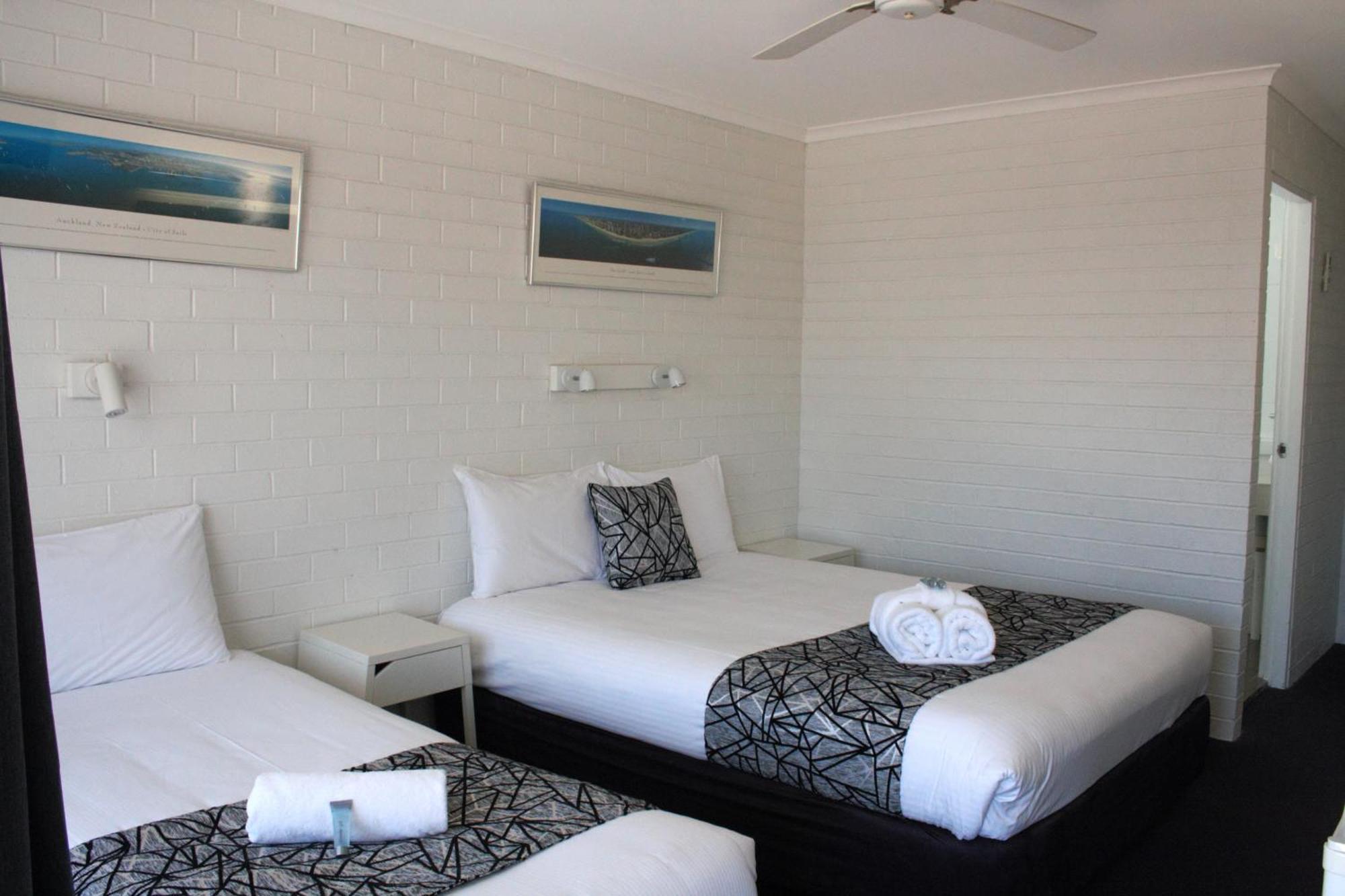 Coastal Bay Motel Coffs Harbour Exterior photo