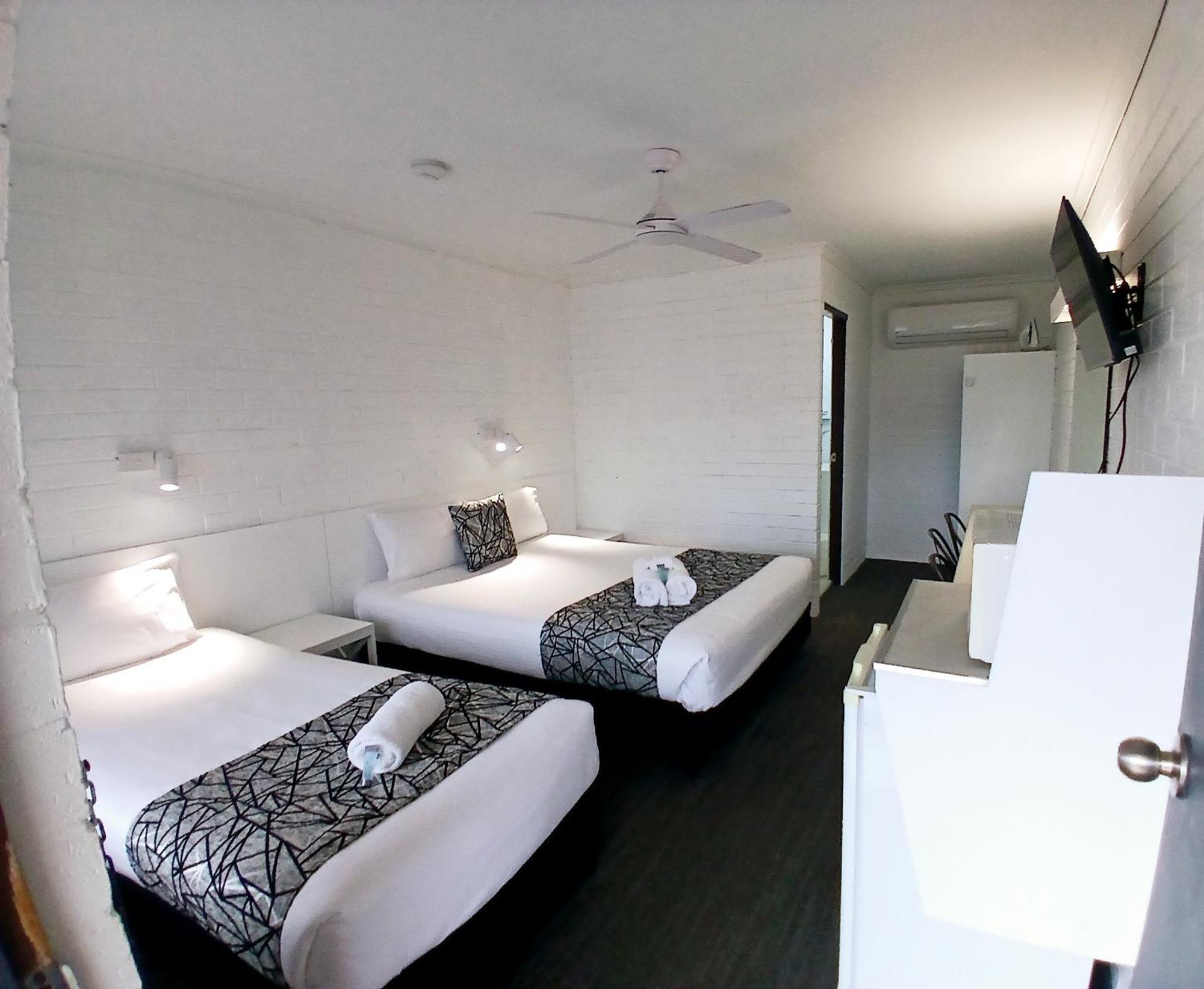 Coastal Bay Motel Coffs Harbour Exterior photo